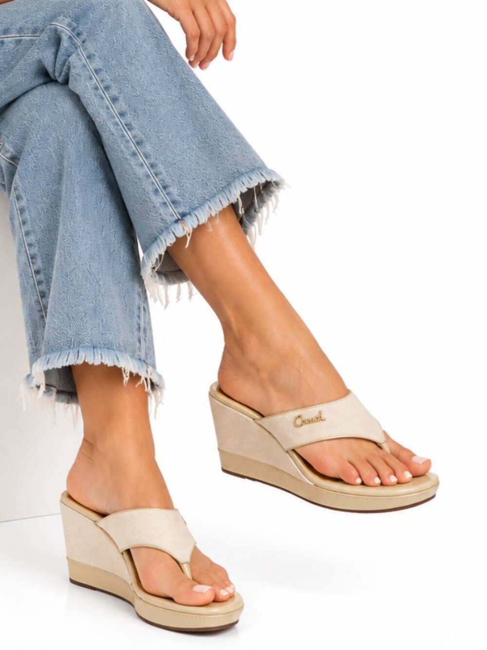 Coach Felecia Signature C Platform Wedge Sandals Size 10 Cream Gold Y2K